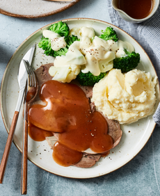 Hearty Roast Lamb Meal with Mash and Cheesy Veg - Large
