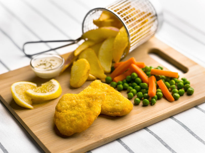 Crumbed Fish Fillets with Wedges, Veg and Sauce - Large
